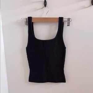 Aritzia Babaton Black Ribbed Women's Tank Top
